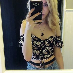 Meet your Posher, Liz